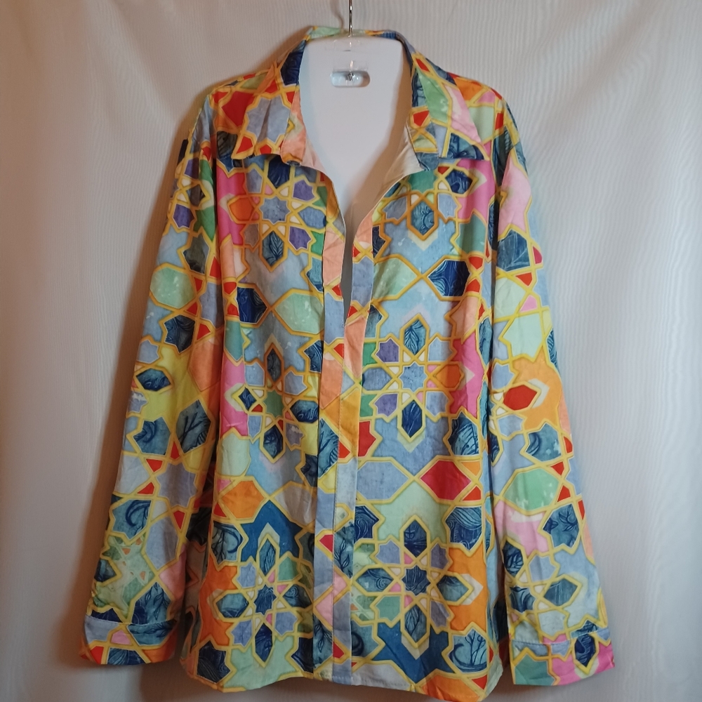 SHEILAY Multi-colored Geometric  Design Blouse for Women. Size XXL.